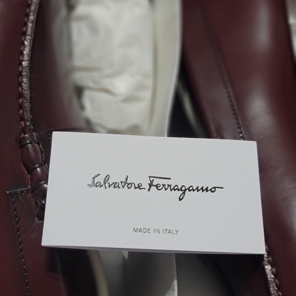 Shoes - Picture 2 of 11